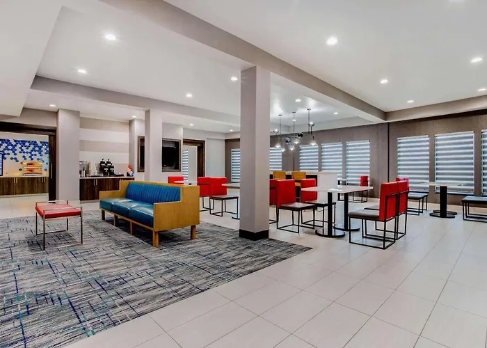 La Quinta Inn & Suites By Wyndham Northlake Ft. Worth