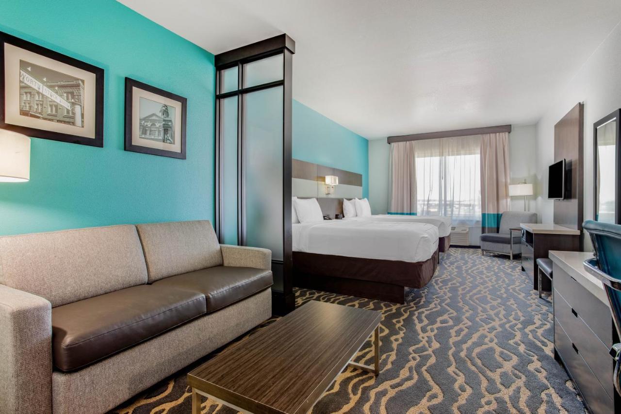 La Quinta & By Wyndham Northlake Ft. Worth 3* Elizabethtown