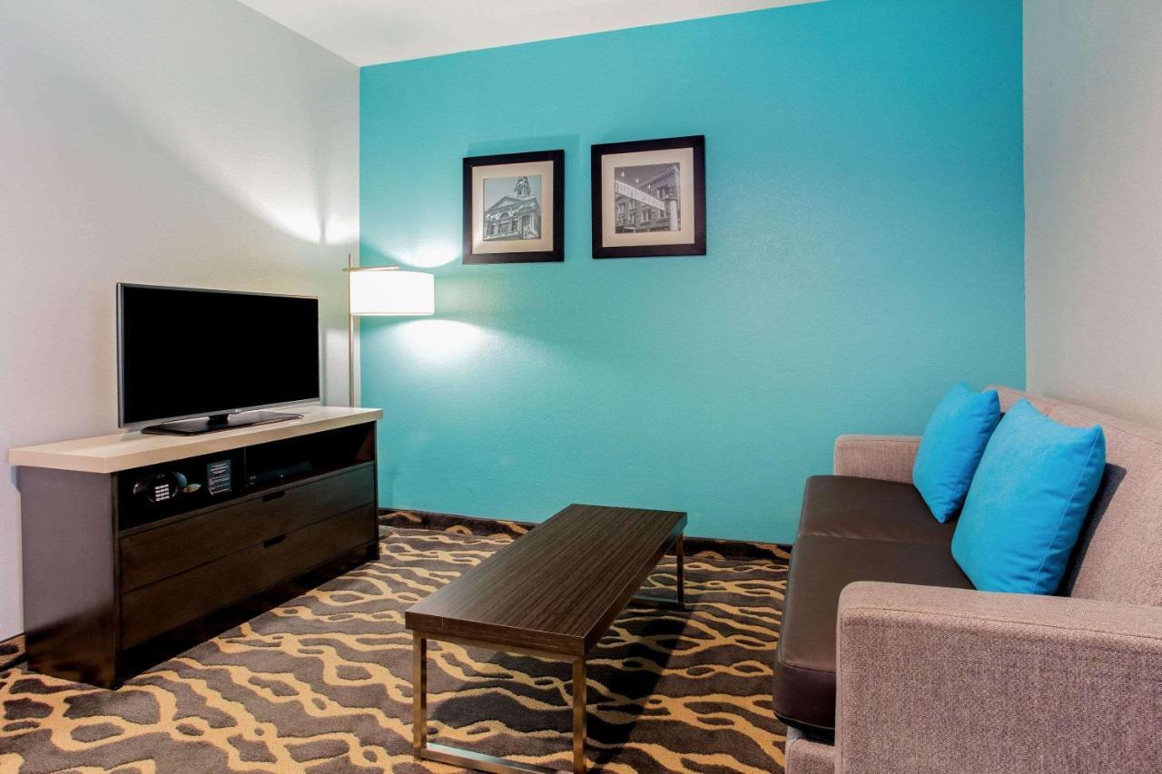 La Quinta & By Wyndham Northlake Ft. Worth Hotel Elizabethtown