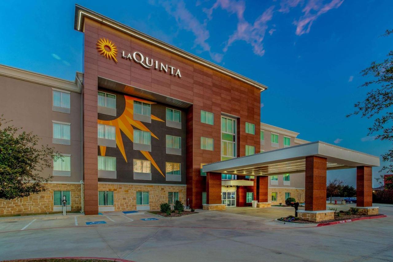 La Quinta & By Wyndham Northlake Ft. Worth 3* Elizabethtown