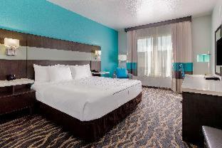 Hotel La Quinta & By Wyndham Northlake Ft. Worth Elizabethtown