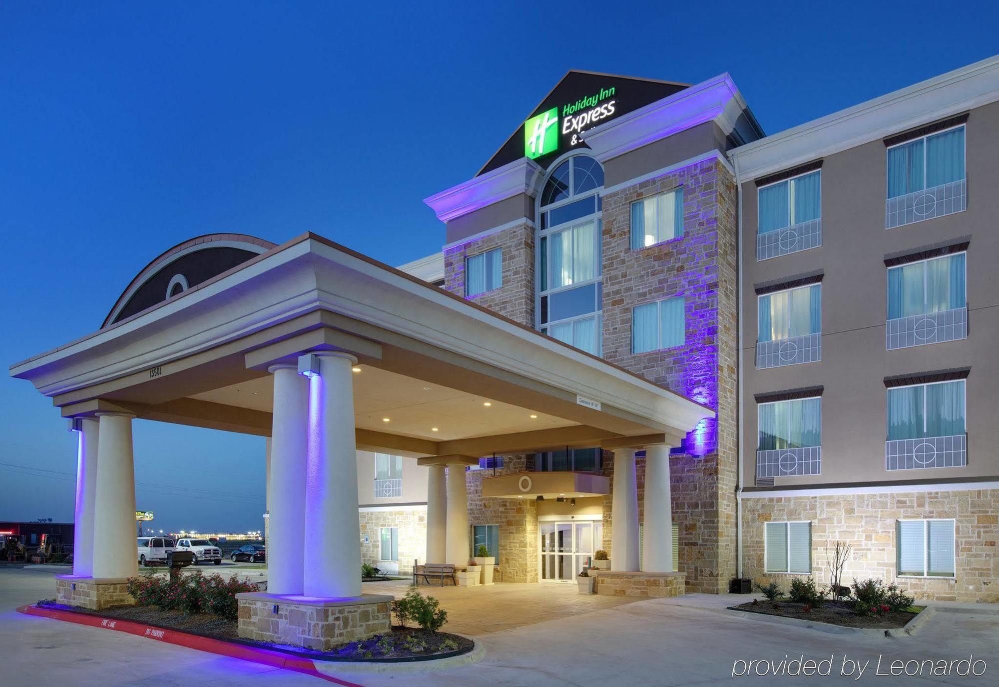 Hotel La Quinta & By Wyndham Northlake Ft. Worth 3*