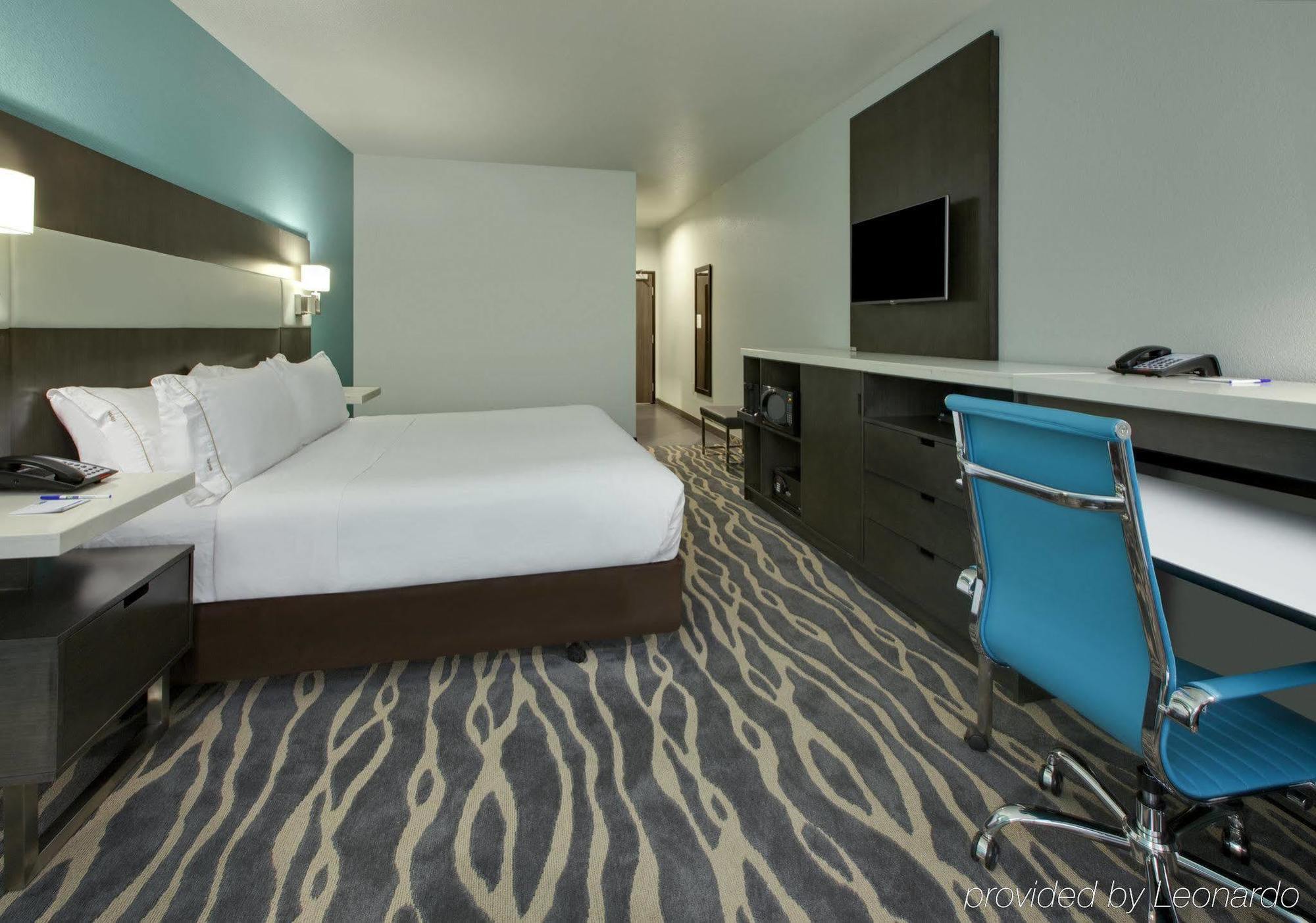 La Quinta & By Wyndham Northlake Ft. Worth Hotel
